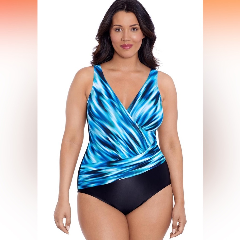 Trimshaper Women's Addison One Piece in Rainwashed Ikat NWT Size 8